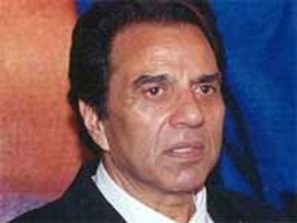 Dharmendra resumes Yamla Pagla Deewana shooting
