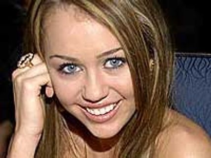 Miley Cyrus quits Hannah Montana role