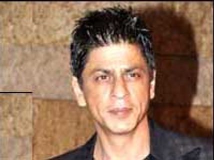 Shahrukh takes back 'naked dancing' words