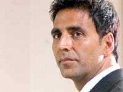 Akshay takes bowling training