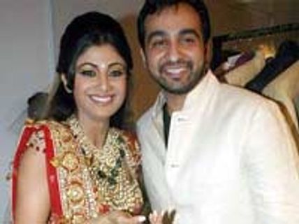 Shilpa Shetty gets Lamborghini from hubby