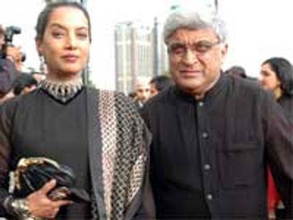 Shabana proud of her hubby Dr. Javed Akhtar