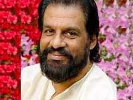 K.J.Yesudas sings for Aayiram Vilakku