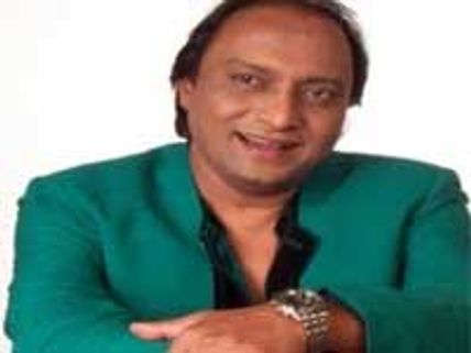 Shabbir returns to Bollywood with Housefull