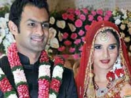 Sania ignores Shahid for her wedding reception 