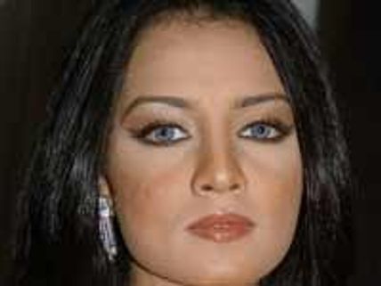 Celina Jaitley flags off ‘Kashish’ in India