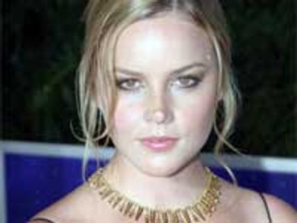 Abbie Cornish spotted with Josh Hartnett