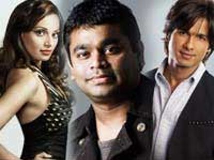 IPL ends with a Bollywood touch