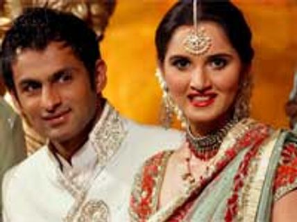 Sania-Shoaib dazzle at wedding reception