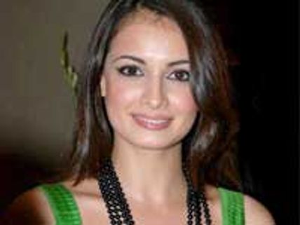 Dia Mirza marrying Shoaib Akthar?
