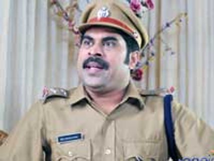 Suraj Venjarammoodu to sing in Sakudumbam Shyamala