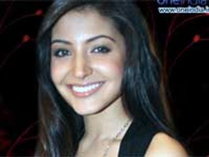 “Shahid is closer to my age” - Anushka Sharma