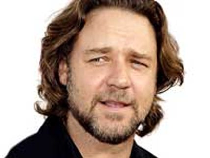 Russell Crowe, his merry men show off singing skills at Cannes