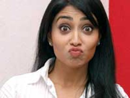 Shreya doesn't believe in female-oriented roles