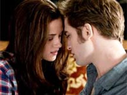 Kissing Stewart in Eclipse felt more natural: Pattinson