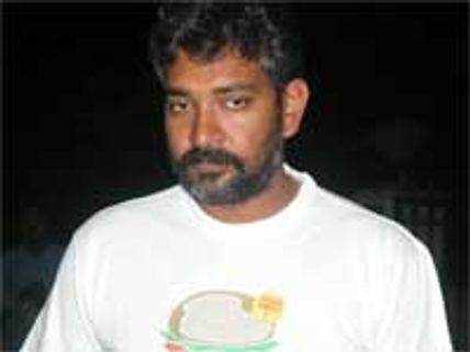 SS Rajamouli set to experiment on a fly