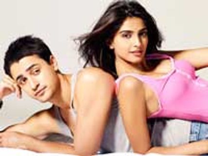Numerologist predicts hit for I Hate Luv Storys