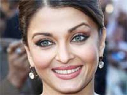 Loreal brings Aishwarya and Kate in a single frame