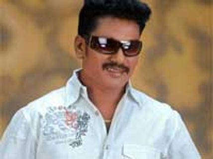 Aadhiraj comes back with Naran