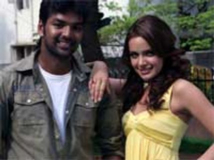 CM Karunanidhi and Vijay to launch Kanimozhi audio