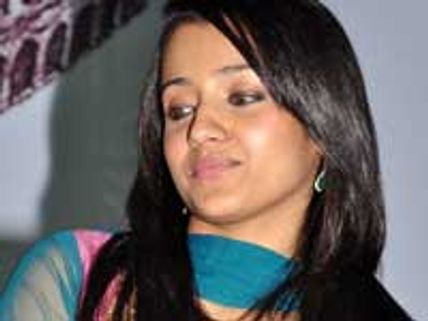 Trisha bangs on Prateik Babbar after Akshay