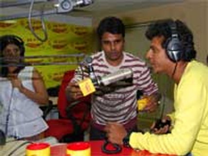 Shivaraj Kumar gets candid on Radio Mirchi 98.3 FM