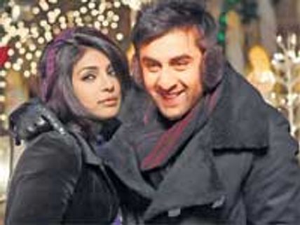 Anjaana Anjaani - Preview