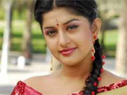 Meera Jasmine turning producer