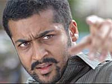 Surya learns circus tricks for 7 Aum Arivu