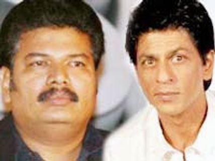 Shahrukh gives away Robot title to Shankar