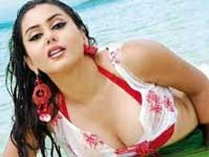 Namitha rejects 14 films in one year