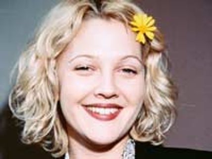 Drew Barrymore enjoys pretending to be drunk