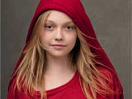 Dakota Fanning's lesbian kiss Kristen Stewart