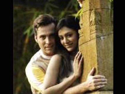 Nirakazhcha to be dubbed in Italian