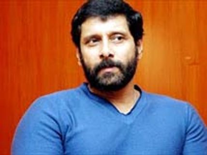 Vikram praises Mani Ratnam to heavens