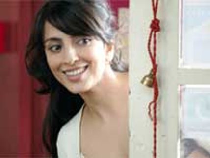 Pakhi Tyrewala get a lip job done?