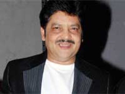 Udit beats his driver over a trivial issue