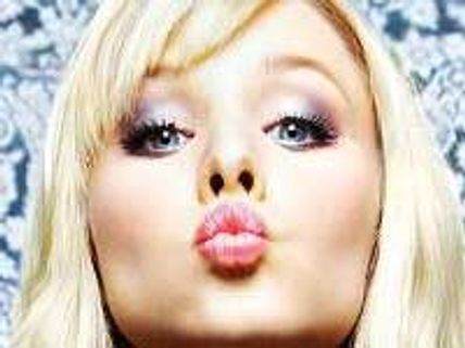 Kristen Bell reveals Burlesque has no nudity