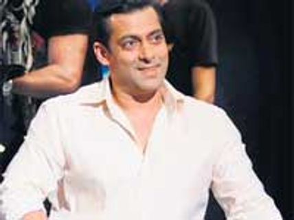 Salman-Aamir to walk the ramp