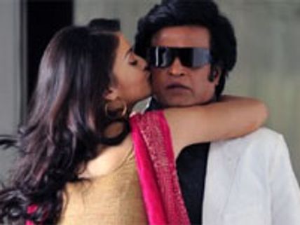 Theatres screening Endhiran raided by Tax department