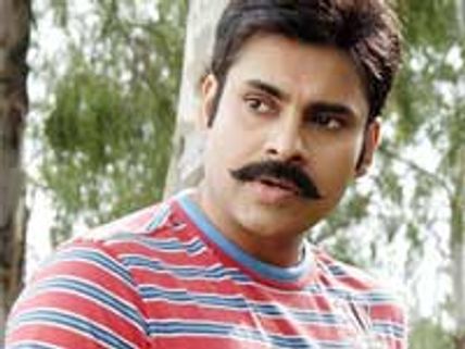 Pawan Kalyan busy shooting Khushigaa