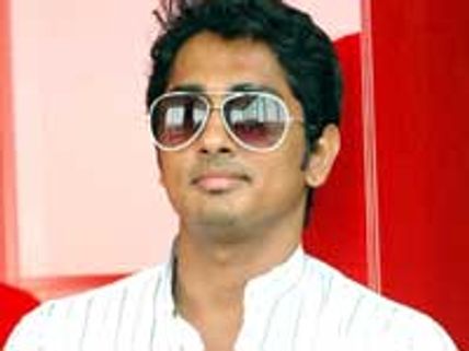 Siddharth – the new face of Peter England