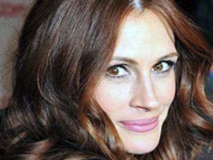 Julia Roberts looks glamorous because of her genetics