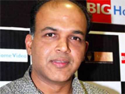 Ashutosh Gowariker launches Sumbaran music