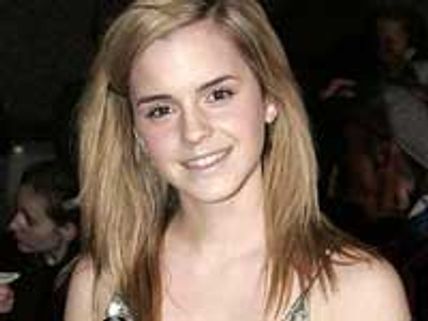 Topless Emma Watson pics rage around the campus