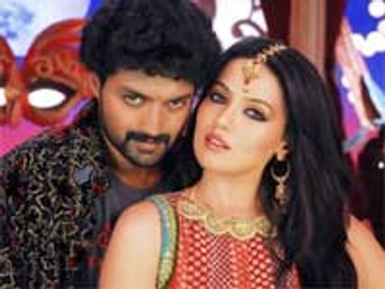Kalyanram Kathi – Movie Review
