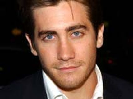 Gyllenhaal splurges £100K to spend time with Taylor Swift!