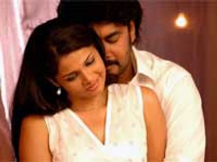 Anuya-Sundar share longest lip lock