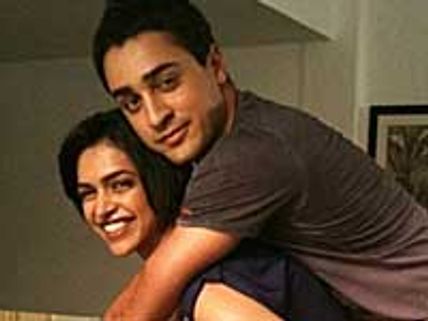 Imran-Deepika promote Break Ke Baad