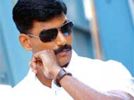 Vishal carves his way to the Guinness Records